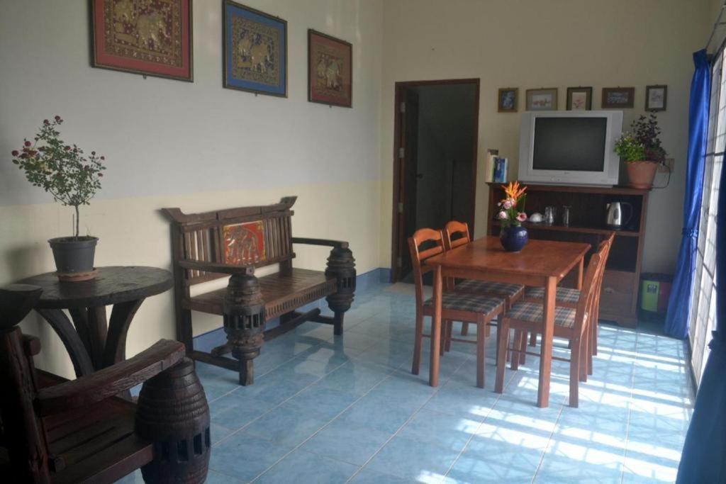 Oyo 851 On Hill Residence Patong Eksteriør billede