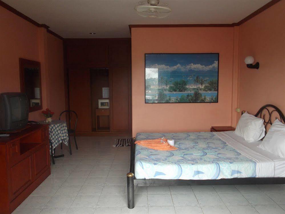 Oyo 851 On Hill Residence Patong Eksteriør billede